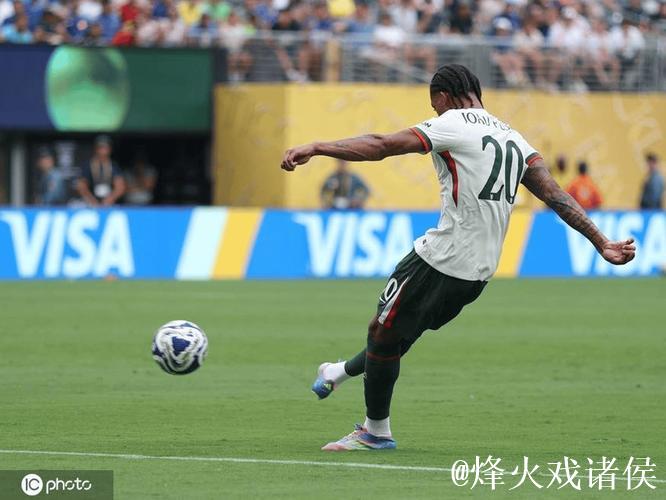 若昂-佩德罗跑位剖析：站位与移动撕裂巴黎防线